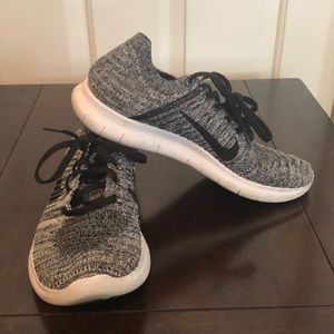 NIKE Gray mesh sneakers